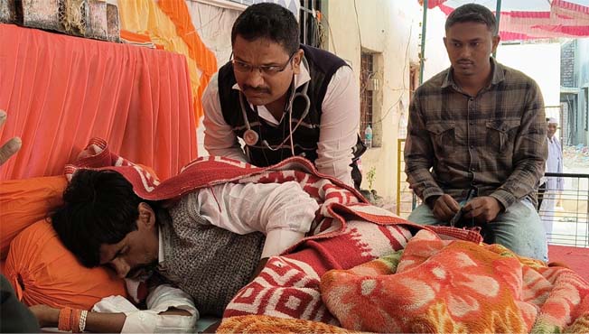 मनोज जरांगे पाटलांची प्रकृती आणखी खालावली