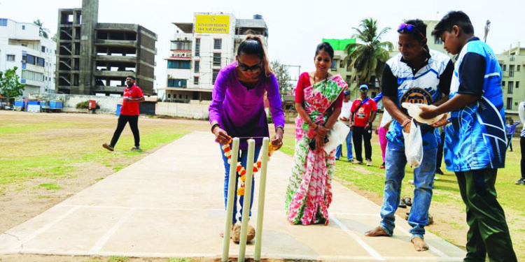 अलिबाग क्रिडा भवनमध्ये दोन दिवस क्रिकेटचा थरार