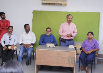 कृषीवलमध्ये आरोग्य शिबीर उत्साहात