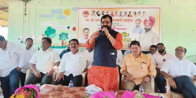 आम्ही दुसऱ्याच्या बापाला आमचा बाप म्हणत नाही