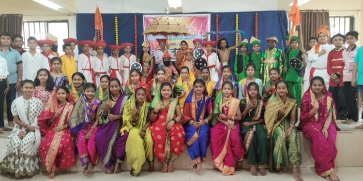 सुमतीबाई देव विद्यालयात बालसभा उत्साहात