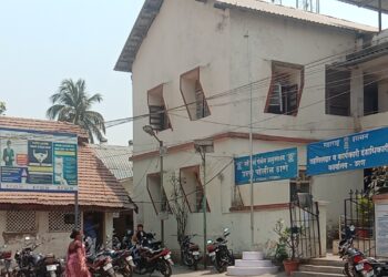 स्वच्छतागृहांची स्वच्छता वाऱ्यावर