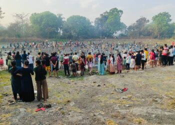 होळीच्या दिवशी सामूहिक मासेमारीची परंपरा