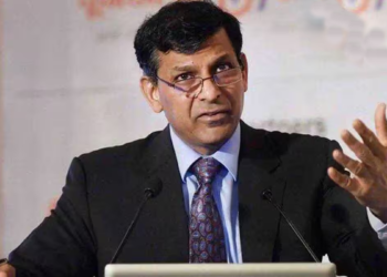 विकसित भारताचे ध्येय मूर्खपणाचे