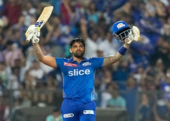 मुंबई इंडियन्सला मोठा झटका, सूर्यकुमार यादव आयपीएलमधून बाहेर?