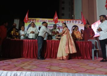 संविधान वाचविण्यासाठी आम्ही इंडिया आघाडीसोबत- जयंतभाई पाटील