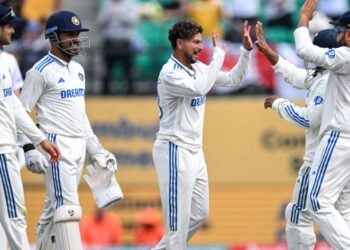 भारताच्या फिरकीने इंग्रज गारद