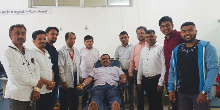 कर्जत अभियांत्रिकी महाविद्यालयात रक्तदान