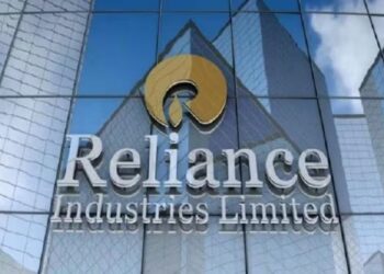 रिलायन्समुळे शेकडो हेक्टर जमीन बाधित