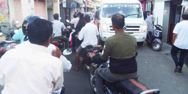 मुरुडकर वाहतूक कोंडीमुळे त्रस्त