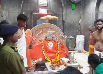 पालीत संकष्टी चतुर्थीला भाविकांची गर्दी