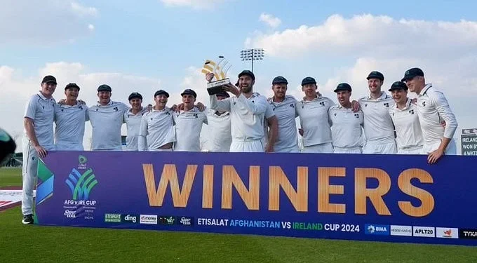 आयर्लंडचा कसोटीत पहिला विजय