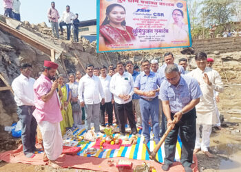 महिलाच कुटुंबाचा मुख्य स्तंभ – कॅप्टन राजेश कुमार रॉय