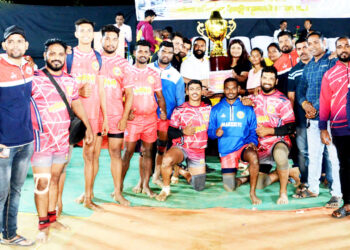 जिल्हास्तरीय कबड्डी स्पर्धेत मरीदेवी धेरंड विजयी