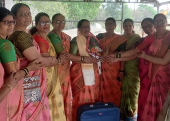 सेवानिवृत्त शिक्षिकेचा सन्मान