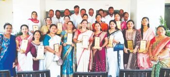 महिला दिनानिमित्त नारीशक्तीचा सन्मान