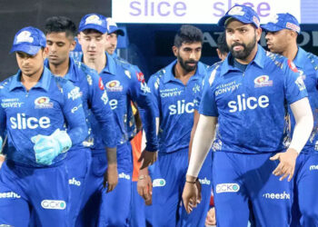 हैदराबादची मुंबई इंडियन्सवर मात