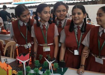 विद्यार्थ्यांना प्रोत्साहन मिळाल्यास भविष्यात यशस्वी शास्त्रज्ञ घडतील: डॉ. अनिरुद्ध जोशी