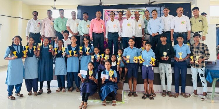 शालेय पारितोषिक वितरण सोहळा