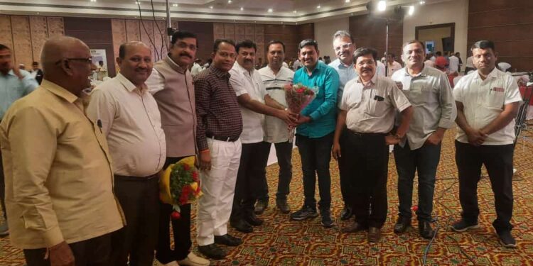 राष्ट्रीय गुरव समाज महासंघाच्या अध्यक्षपदी अमोल गुरव