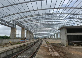 उरण-नेरूळ मार्गावरील गव्हाण रेल्वेस्थानकाचे काम अपूर्ण