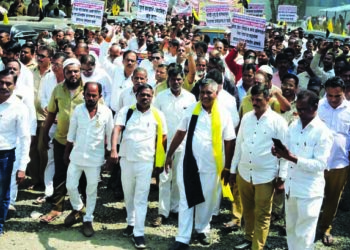 खुले परवाने त्वरीत बंद करा