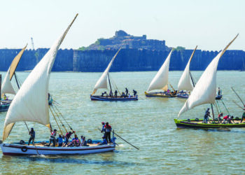 राजपुरी खाडीत रंगल्या शिडाच्या बोटींच्या शर्यती