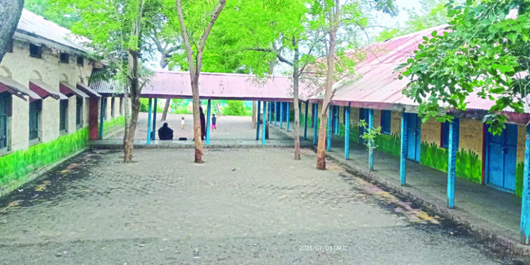 दुर्गम भागातील शाळांना मिळणार शिक्षक