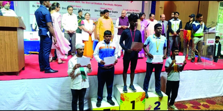 आदेश कोळीचे क्रीडा स्पर्धेत यश