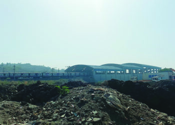 गव्हाण रेल्वे स्थानकाचे काम रखडलं