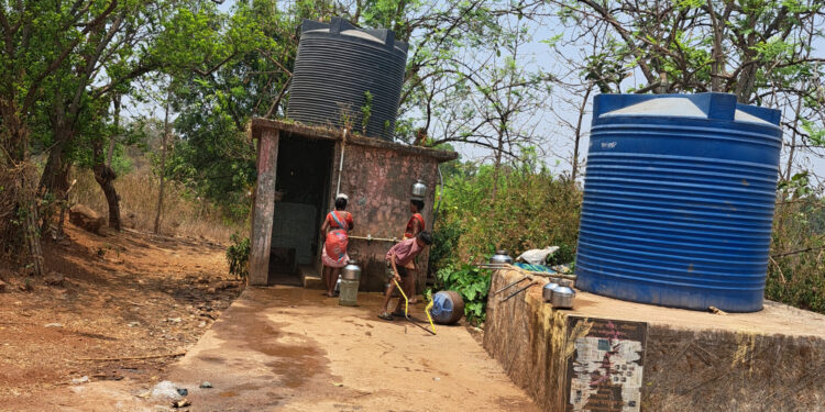 जांभुळवाडीत ‌‘जलजीवन’चे तीनतेरा