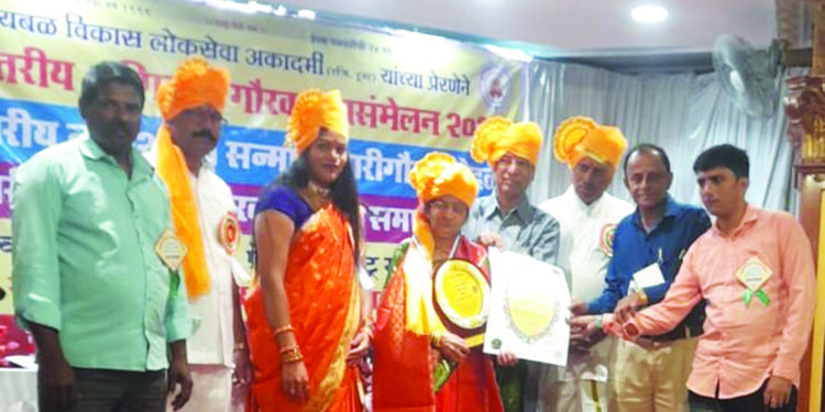 नैनिता कर्णिक यांना जीवनगौरव पुरस्कार