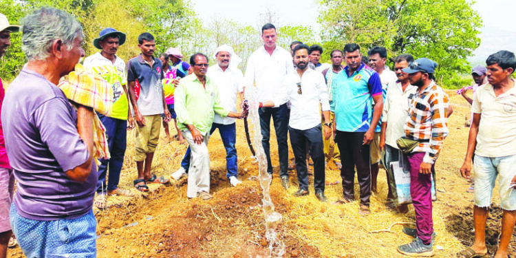 नागेवाडीमध्ये पोहचले पाणी