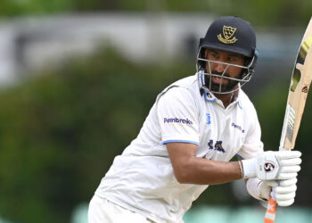 पुजाराने ससेक्सला मिळवून दिला विजय