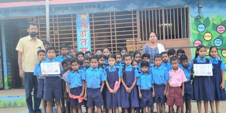 विद्यार्थ्यांकडून मतदार जनजागृती