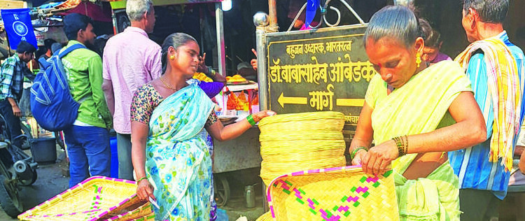 लग्न सराईमुळे बांबूच्या वस्तूनां मागणी