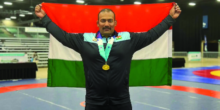 कुस्तीपटू विजय चौधरीला पोलिस महासंचालक सन्मानचिन्ह