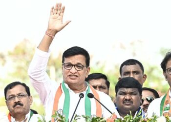 ‘देशात भाजपाविरोधी लाट, महायुती अडचणीत’: बाळासाहेब थोरात