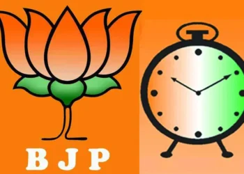 कमळाबाईने टोचले घड्याळाचे कान