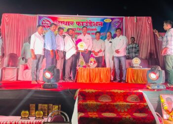 आदिवासी समाजाचा मेळावा