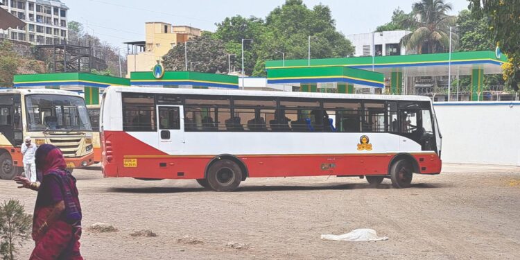 कर्जत एसटी आगाराला नवी झळाळी