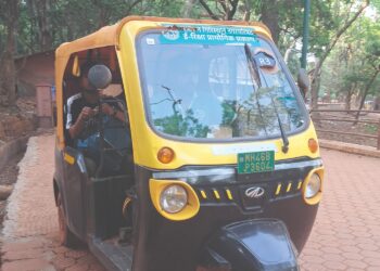 माथेरानमधील शिक्षकांना ई-रिक्षा मधून सवलतीत प्रवास…