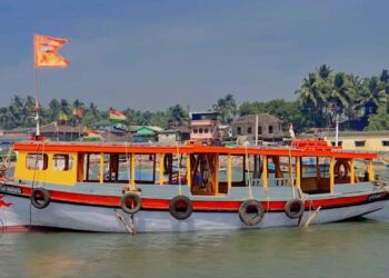 खोरा बंदरात अजब गजब प्रकार