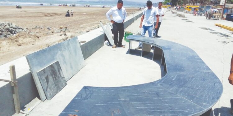 सुशोभीकरणाचे काम प्रगतीपथावर