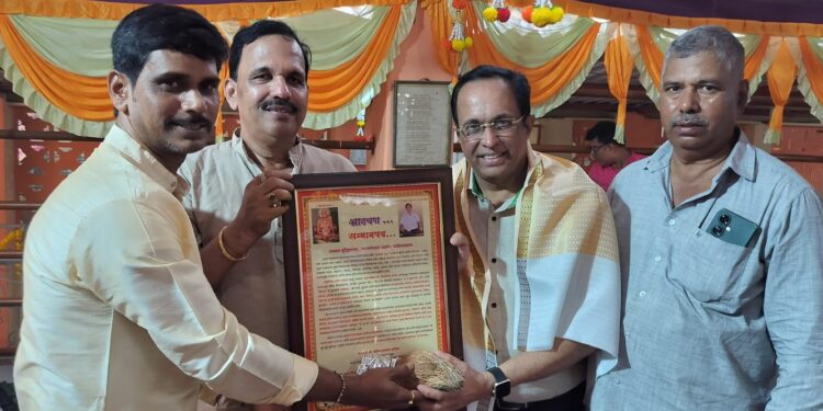 पळसदरी येथे गुणवंतांचा सन्मान