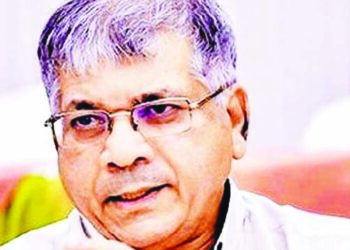 मोदींनी भाजपचे नाव मिटवले, आरएसएस संपवली