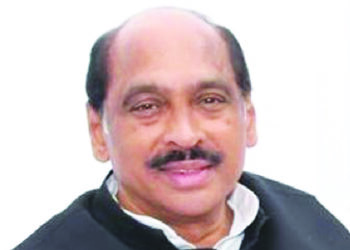 शिंदेंकडून ठाकरेंचा विश्वासघात