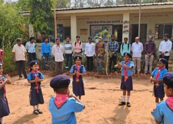 चिखलप केंद्राचा अभ्यास दौरा