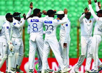 श्रीलंकेने कसोटी मालिका 2-0 ने क्लीन स्वीप केली
