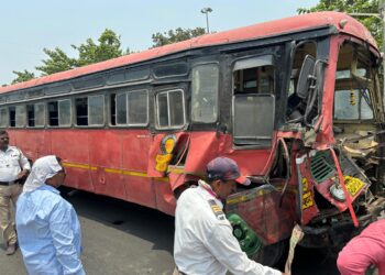 एसटीचा भीषण अपघात; 19 जण जखमी